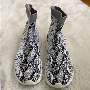 Steve Madden sock shoe